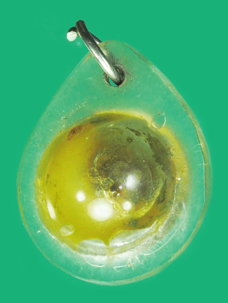 *38431 ลูกอมเทียน เลี่ยมพลาสติกเก่า ไม่ทราบที่และปีสร้าง 12