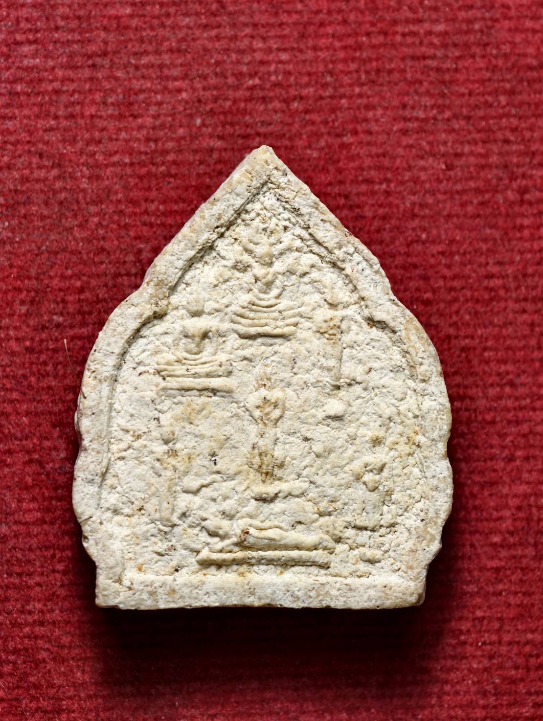 พระปิดตาเนื้อผง หลังพระประจำวัน หลวงพ่อตาบ วัดมะขามเรียง จ.สระบุรี (SKU-13514)