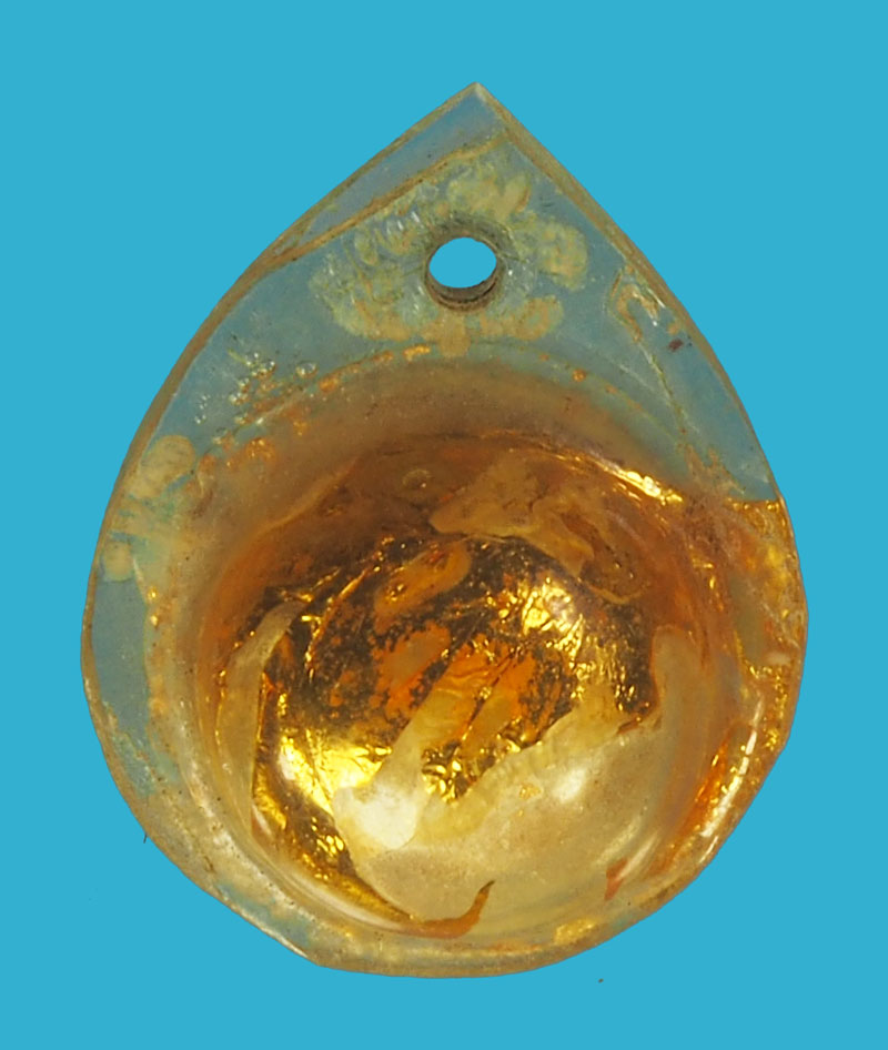 *33697 รูปถ่ายหลังลูกอมหลวงพ่อดัด ไม่ทราบที่ เลี่ยมพลาสติกเดิมจากวัด 3