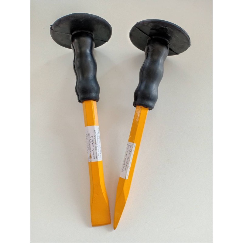 สกัดหุ้มยางแบน,แหลม EAGLE ONE ชุบแข็งสีเหลือง(ราคารวมแวท)สกัดปูน สกัดตอกได้ สกัดปลายแหลม เหล็กสกัดด้ามหุ้มยาง