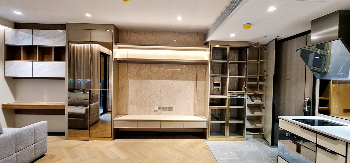 คอนโด The Reserve Sukhumvit 61 (เดอะ รีเซิร์ฟ สุขุมวิท 61) LUXURY CLASS ห้องใหญ่ ขายต่ำกว่าราคาซื้อขาย พร้อมเฟอร์ และบิ้วอิน