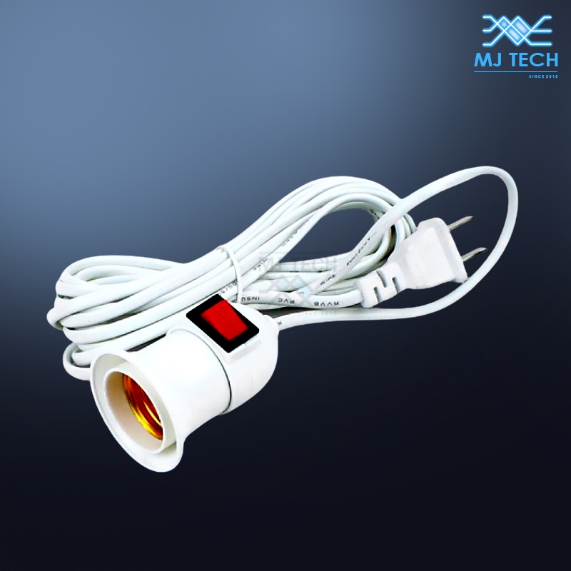 ขั้วหลอดไฟ เกลียว E27 มีสวิตซ์ เปิด-ปิด พร้อมหัวปลั๊ก และ สายไฟ ความยาว 4 เมตร