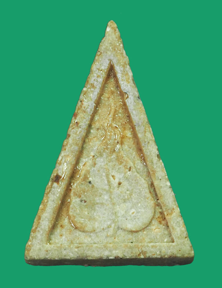 คิวจอง*33802 พระผงน้ำมันเนื้อผงชานหมาก สมเด็จก้นย่าม หลังใบโพธิ์ ปี 2517 หลวงปู่สี วัดเขาถ้ำบุญนาค จ.นครสวรรค์ 9