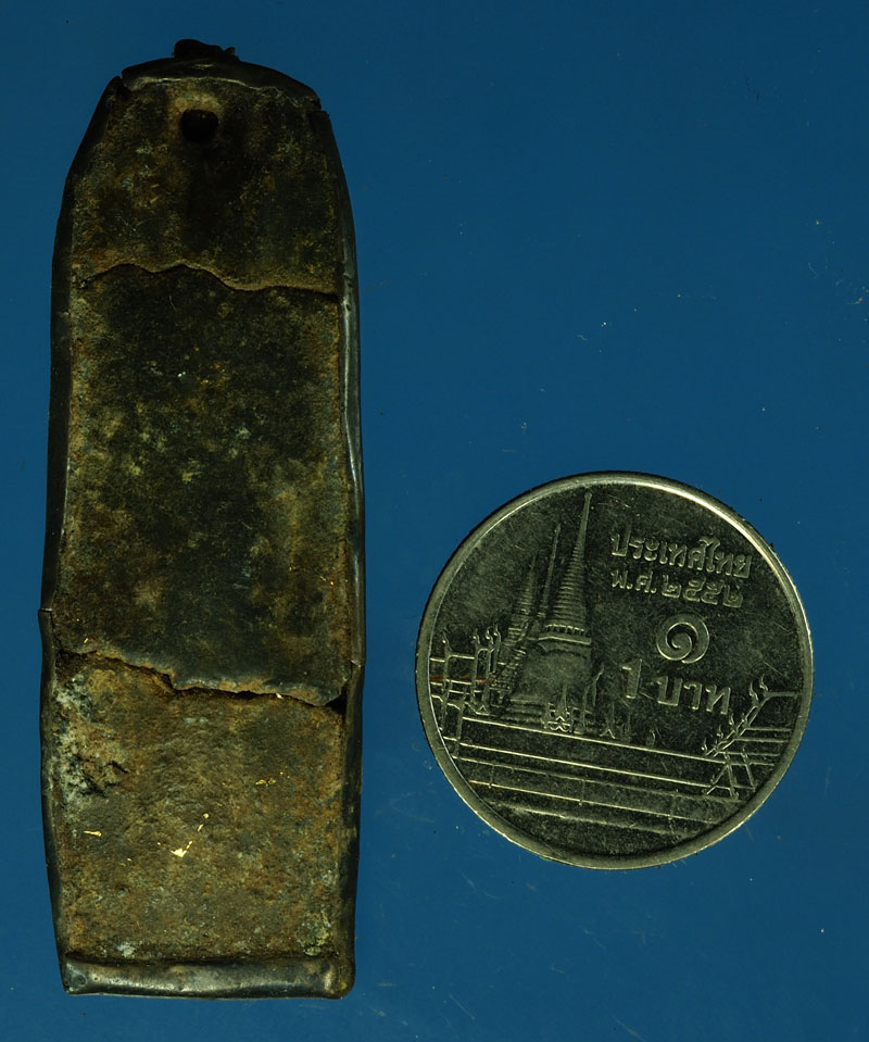 *28373 พระร่วงเปิดโลก เนื้อชินตะกั่ว เลี่ยมเงินเก่า สภาพหัก 13