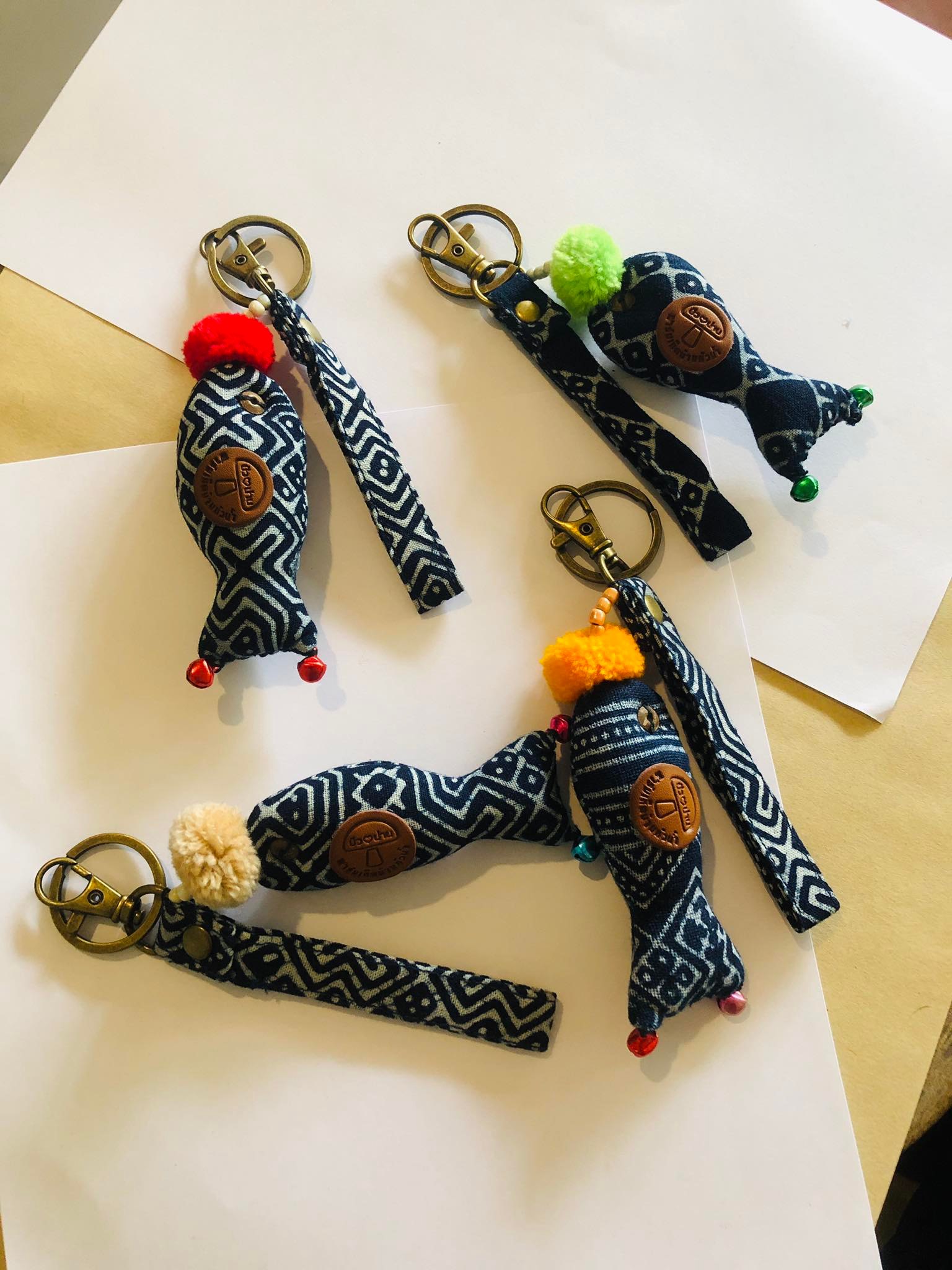 พวงกุญแจปลา ผ้าเขียนเทียน #ฟาร์มเห็ดบ้านหัวน้ำ