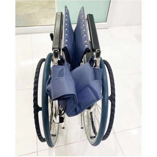 รถเข็นผู้ป่วย อลูมิเนียมพับเข้ารถเก๋งได้ AR-200B Matsunaga