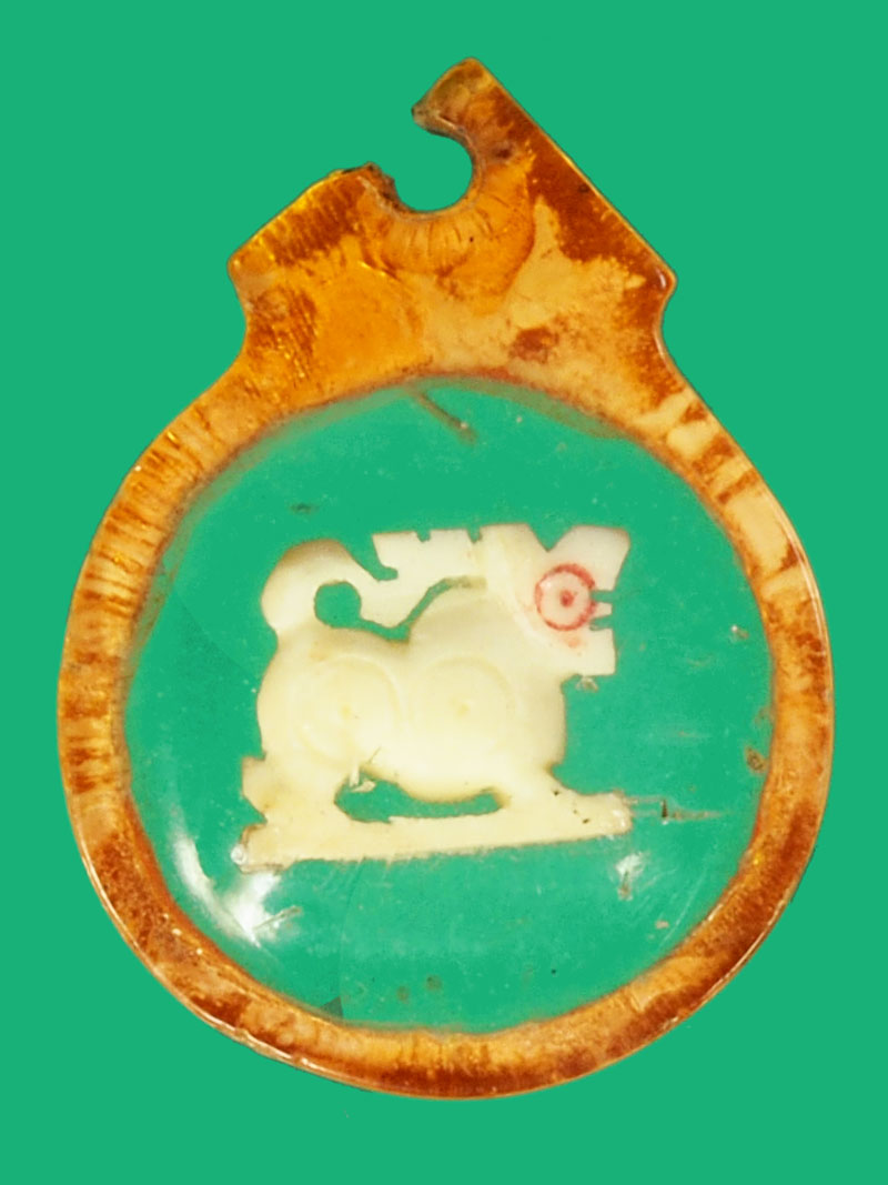 *36540 สิงห์แกะ เลี่ยมพลาสติกเก่า ไม่ทราบที่และปีสร้าง 12