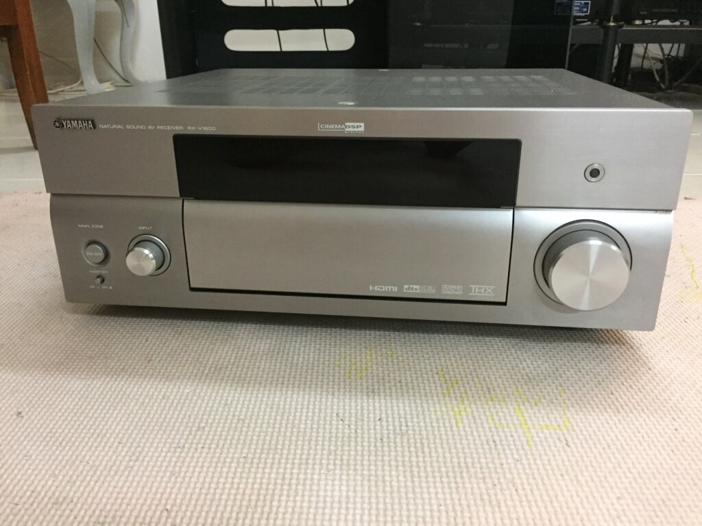 YAMAHA RXV 1600