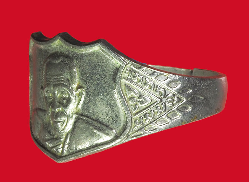 *33745 แหวนหลวงปู่หิน วัดหนองนา พัฒนานิคม จังหวัดลพบุรี 12