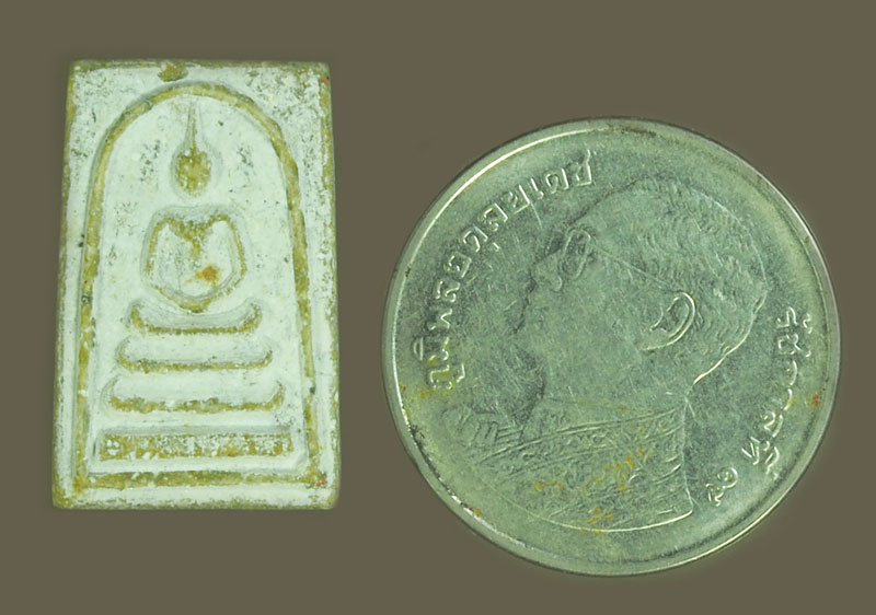 *39656 พระสมเด็จคะแนนหลวงพ่อแพ วัดพิกุลทอง สิงห์บุรี เนื้อผงน้ำมัน 82