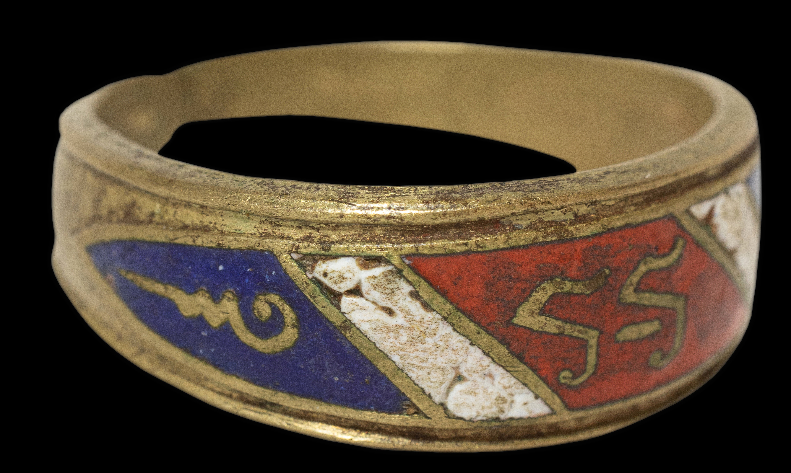 แหวนลงยาลายธงชาติ หลวงพ่อจง วัดหน้าต่างนอก อยุธยา ปี 2495