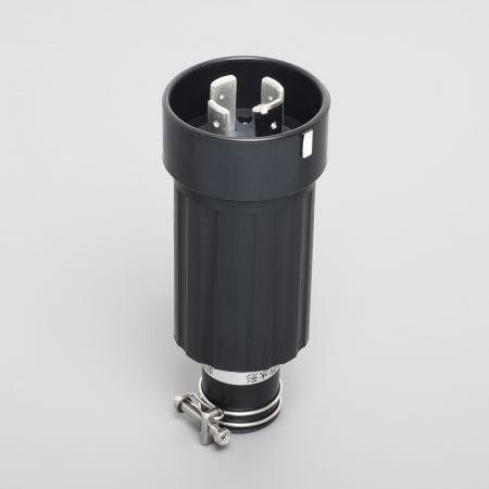 41022R AMERICAN DENKI 3-Pole 4-Wire Grounding 100A 250V Plug (Rubber Housing)