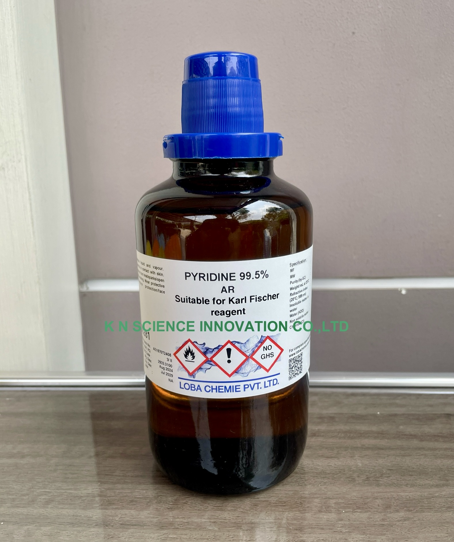 Pyridine, 99.5%, AR ,500 ml ,Loba 0028100500