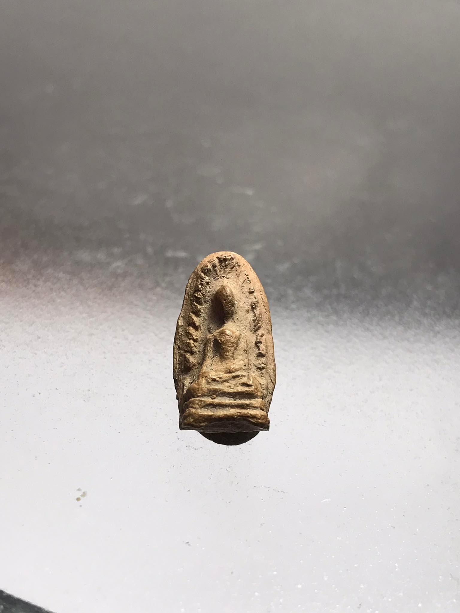 พระรอดไมทราบที่ (SKU-01277)