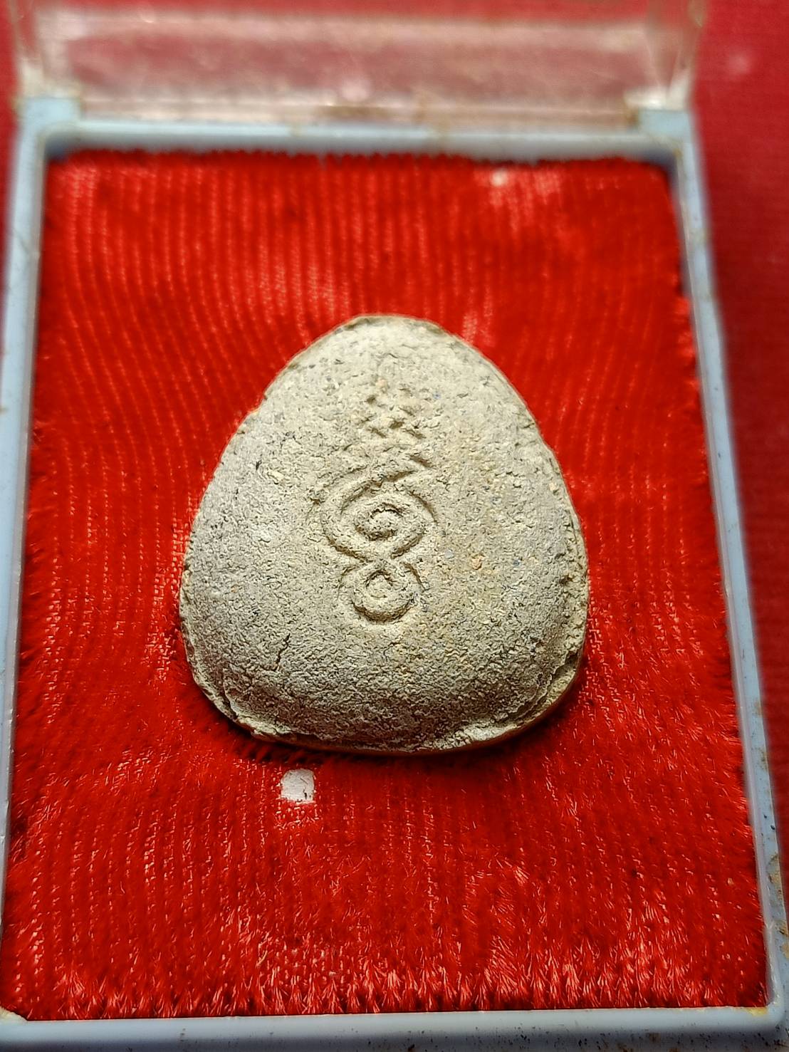 พระปิดตาหลวงปู่แก้ว วัดช่องลม จ.สมุทรสาคร ปี 2525 พร้อมกล่อง (SKU-08607)