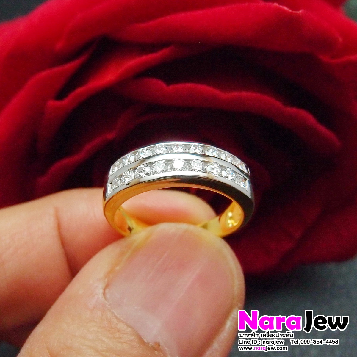 แหวนเพชรแถว 2 แถว นน.เพชรแท้รวม 0.72 กะรัต เพชรน้ำขาว 96-97 เล่นไฟวิ้งๆ