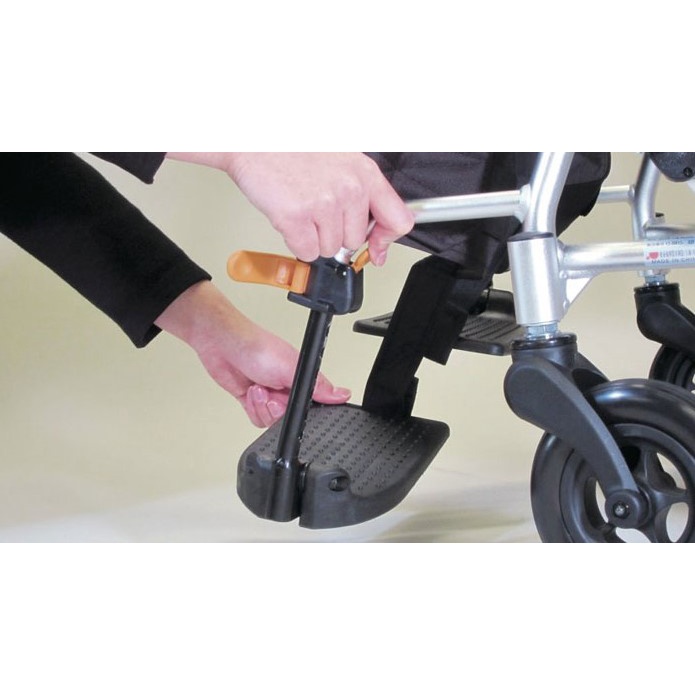 รถเข็นวีลแชร์ Matsunaga Wheelchair รุ่น NEXT-11B