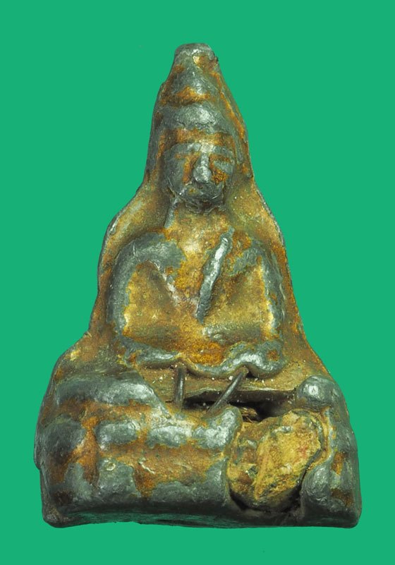 *38979 พระชัยวัฒน์ หลวงพ่อดำ วัดกุฏี ปราจีนบุรี เนื้่อชินตะกั่ว ลงบรอนซ์ 48