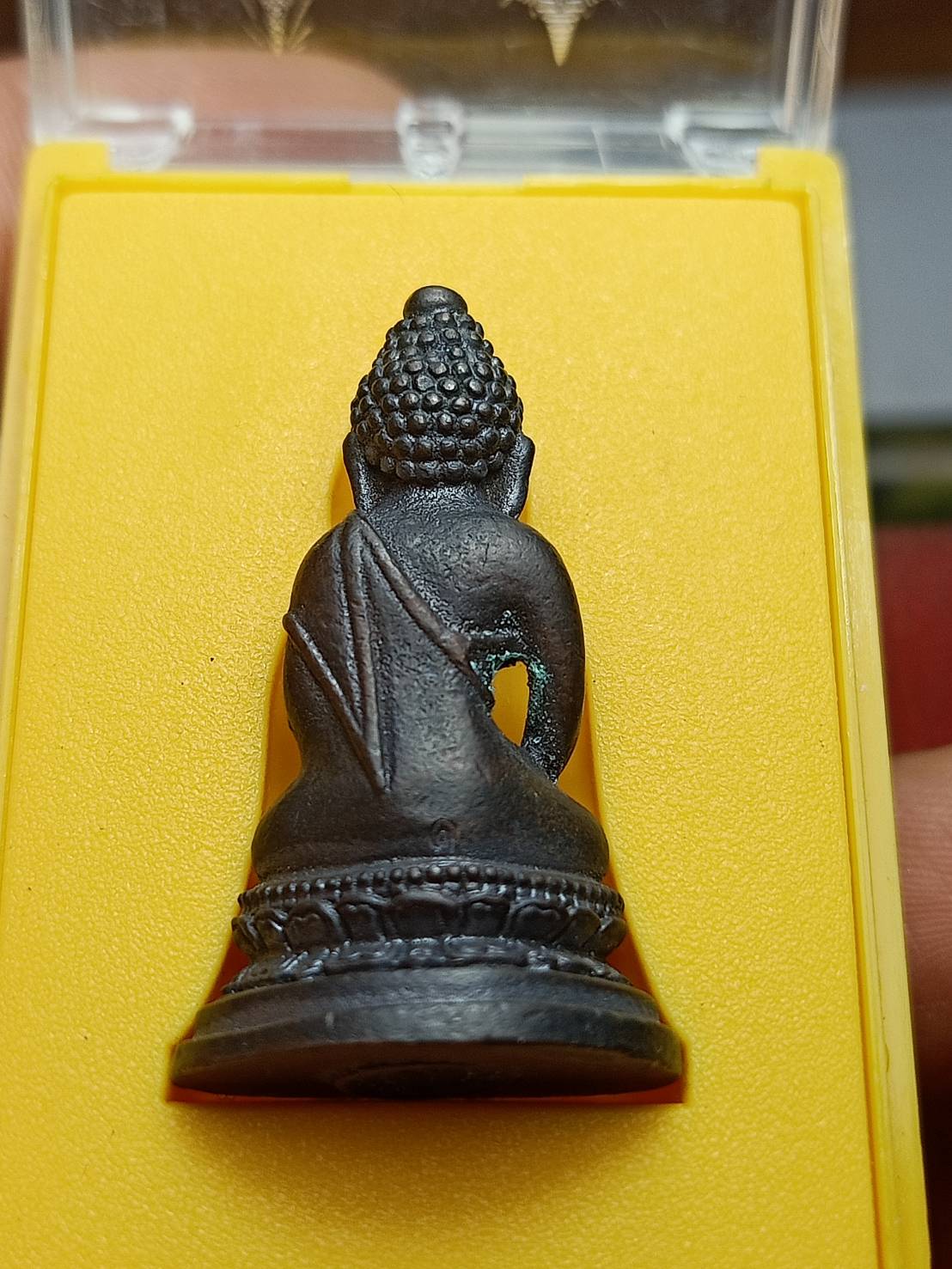 พระกริ่ง 72 พรรษา รัชกาลที่ 9 พระพุทธนวมมหาราชายุจฉับปริวัตนมงคล พร้อมกล่อง (SKU-08916)