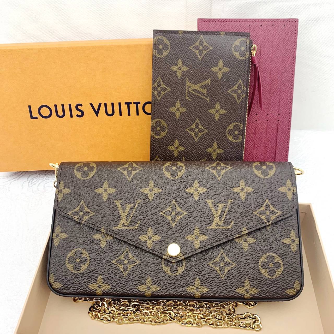 Louis Vuitton Felicie microchip