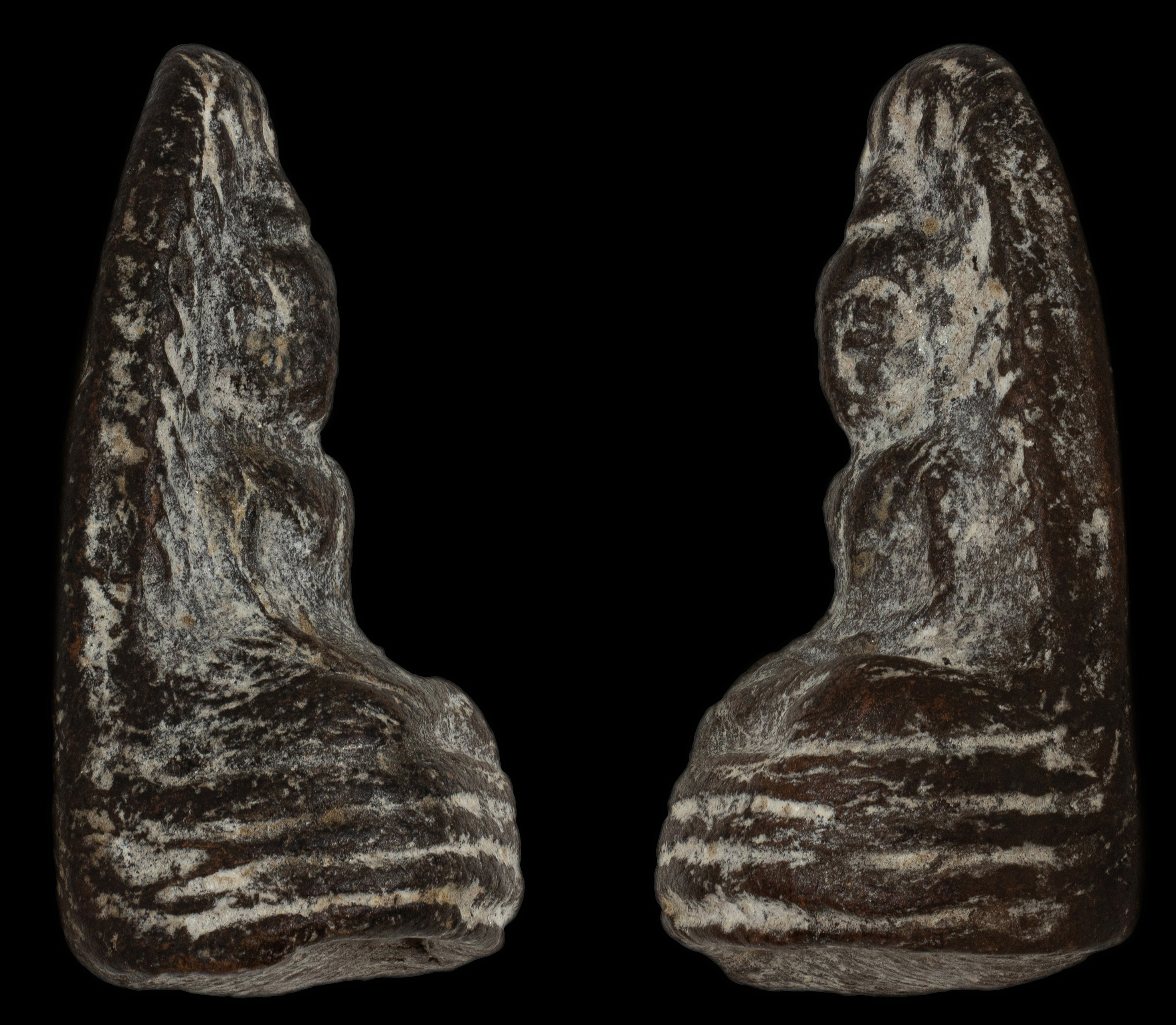 พระรอดหลวงพ่อกวย เนื้อใบลานผสมผงน้ำมัน หลวงพ่อกวย วัดโฆสิตาราม ชัยนาท