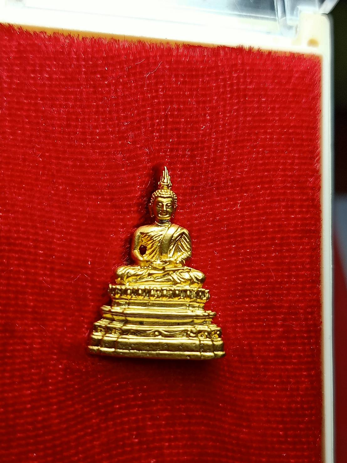 พระชัยวัฒน์พระพุทธอังคีรส วัดราชบพิธสถิตมหาสีมาราม กทม. ปี 2555 พร้อมกล่อง (SKU-11312)