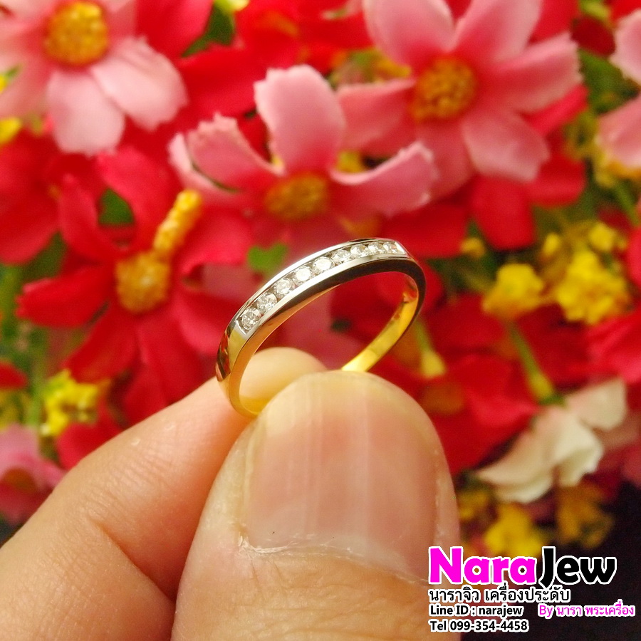 แหวนเพชรแถว ฝ้งสอด ประดับเพชรแท้ 0.23 กะรัต เพชรน้ำขาว 97 เล่นไฟวิ้งๆ
