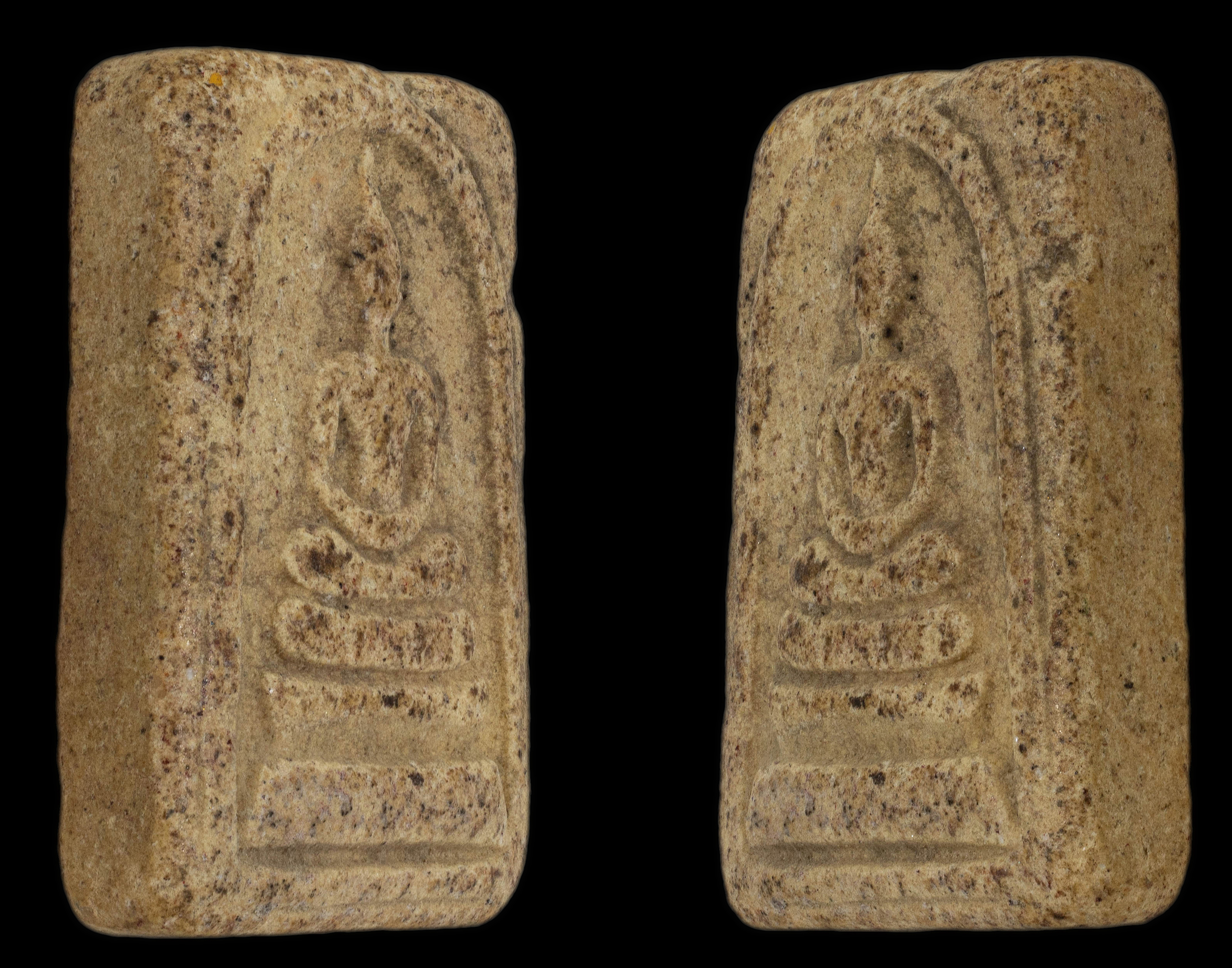 พระสมเด็จพิมพ์คะแนน หลวงพ่อกวย วัดโฆสิตาราม เนื้อผงผสมน้ำมัน