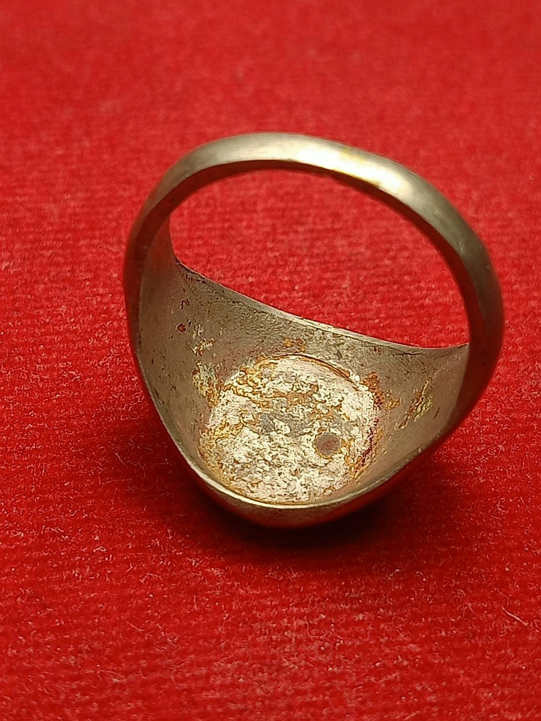 แหวนพระศรีอารย์ วัดไลย์ จ.ลพบุรี (SKU-08718)