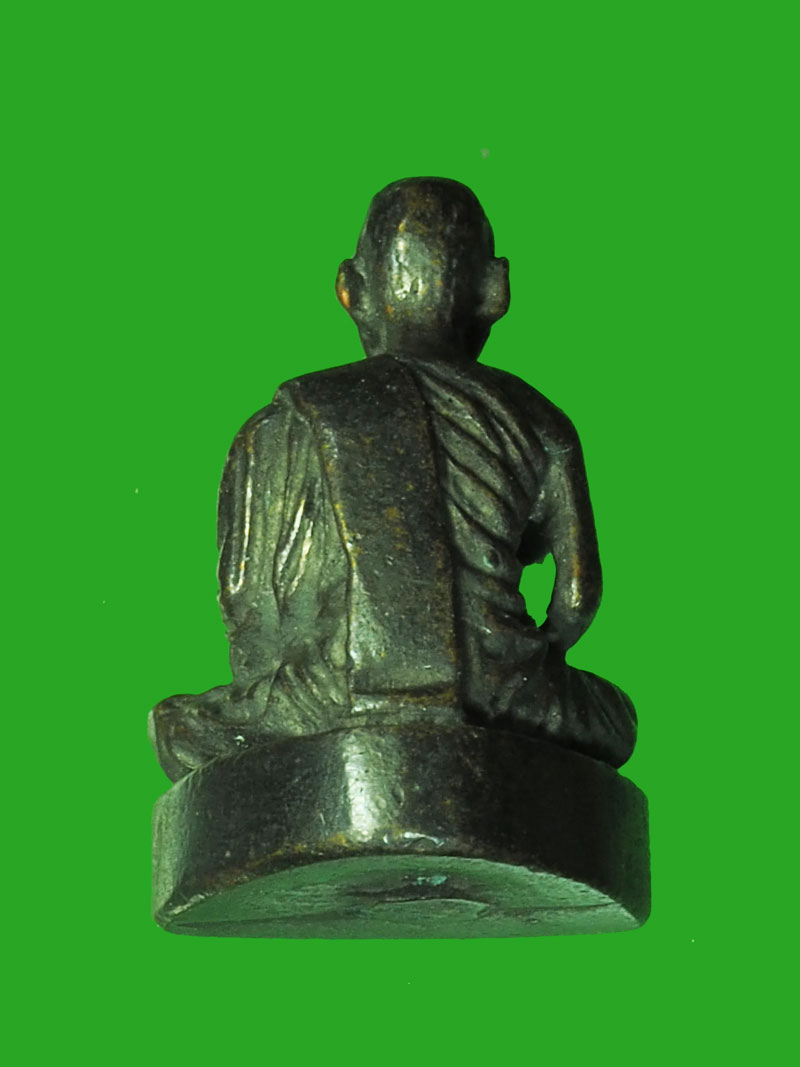 *31991 รูปหล่อหลวงพ่อซวง เก่าไม่ทราบที่และปีสร้าง 8