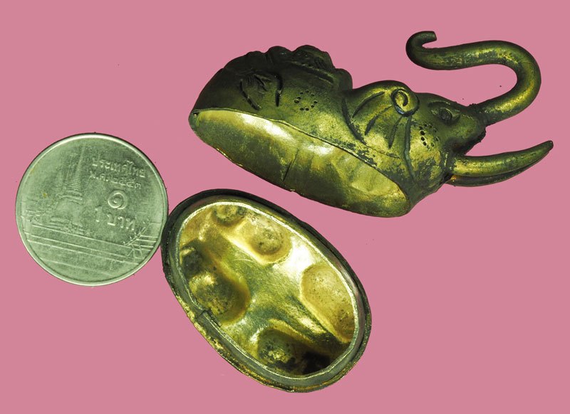 *40111 ตลับรูปช้าง เหมาะสำหรับใส่สึผึ้ง เก่าๆ 16