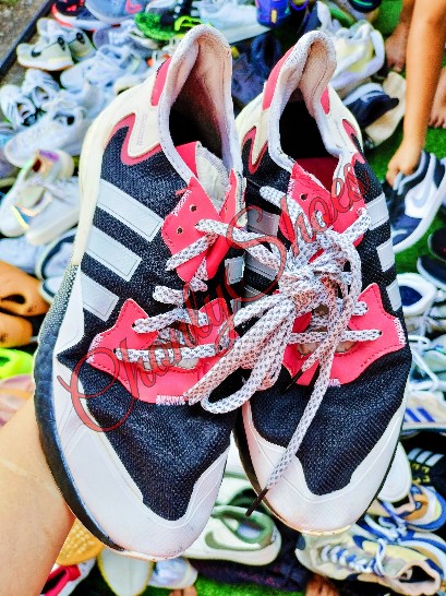 second hand sneakers