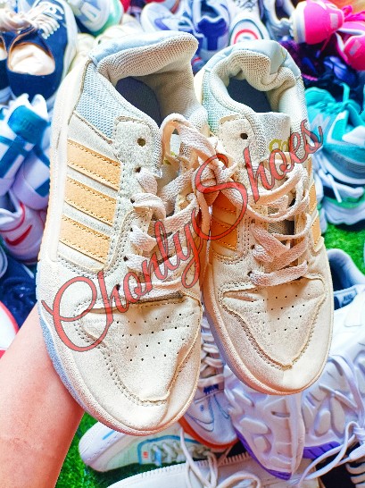 second hand shoes