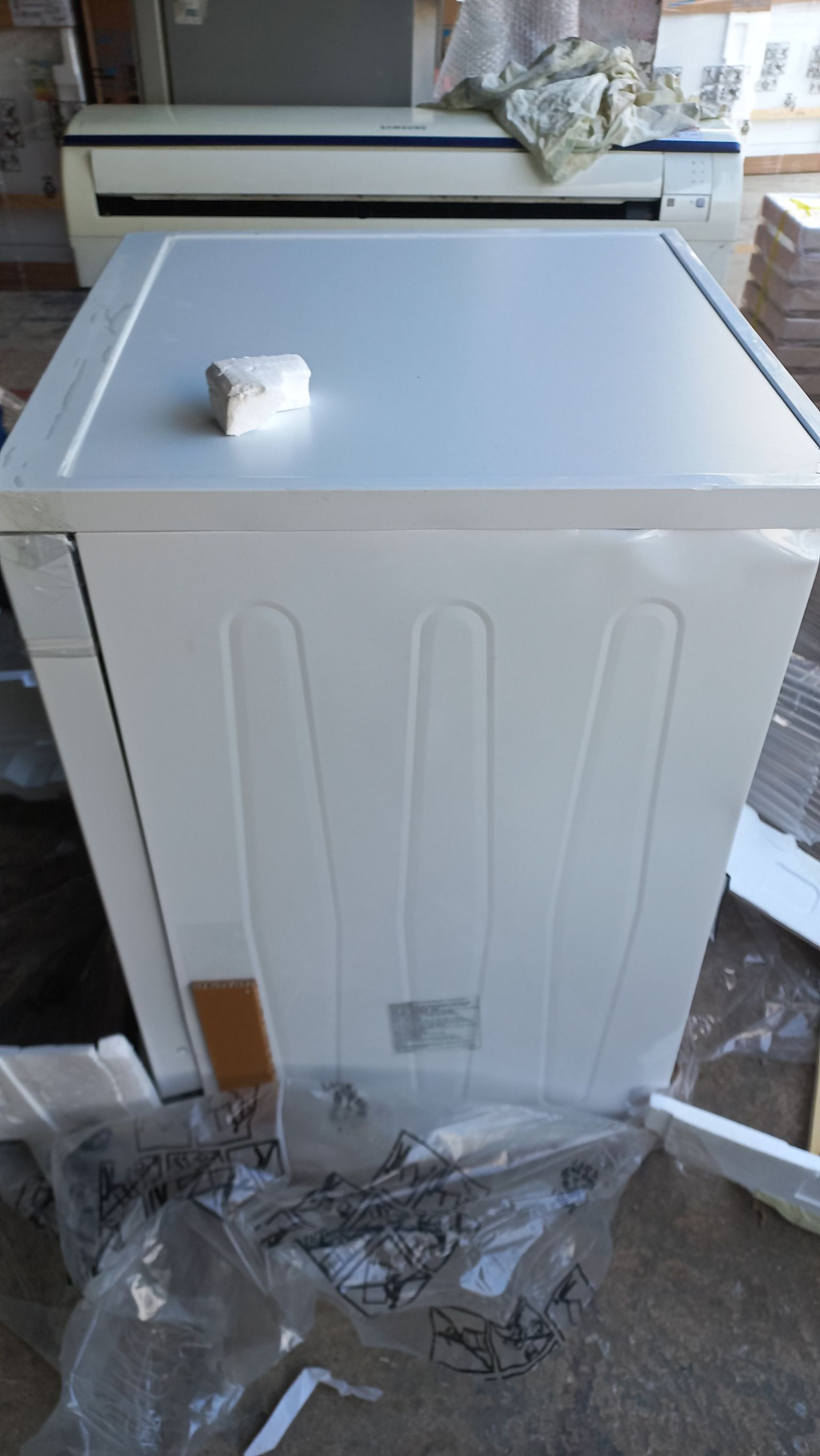 (สินค้ามีตำหนิ The product is defective) BEKO เครื่องล้างจานแบบอิสระ รุ่น DVN05321W สามารถขอรูปเพิ่มเติมได้ทางแชทค่ะ