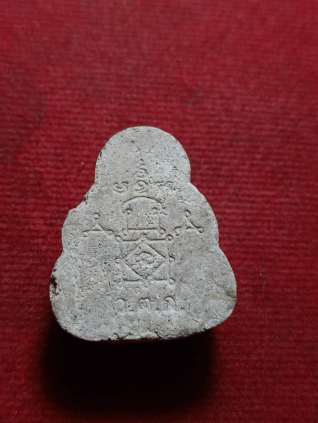 พระสังกัจจายน์เนื้อผง รุ่น 1 หลวงพ่ออุ้น วัดตาลกง จ.เพชรบุรี ปี 2548 (SKU-11619)