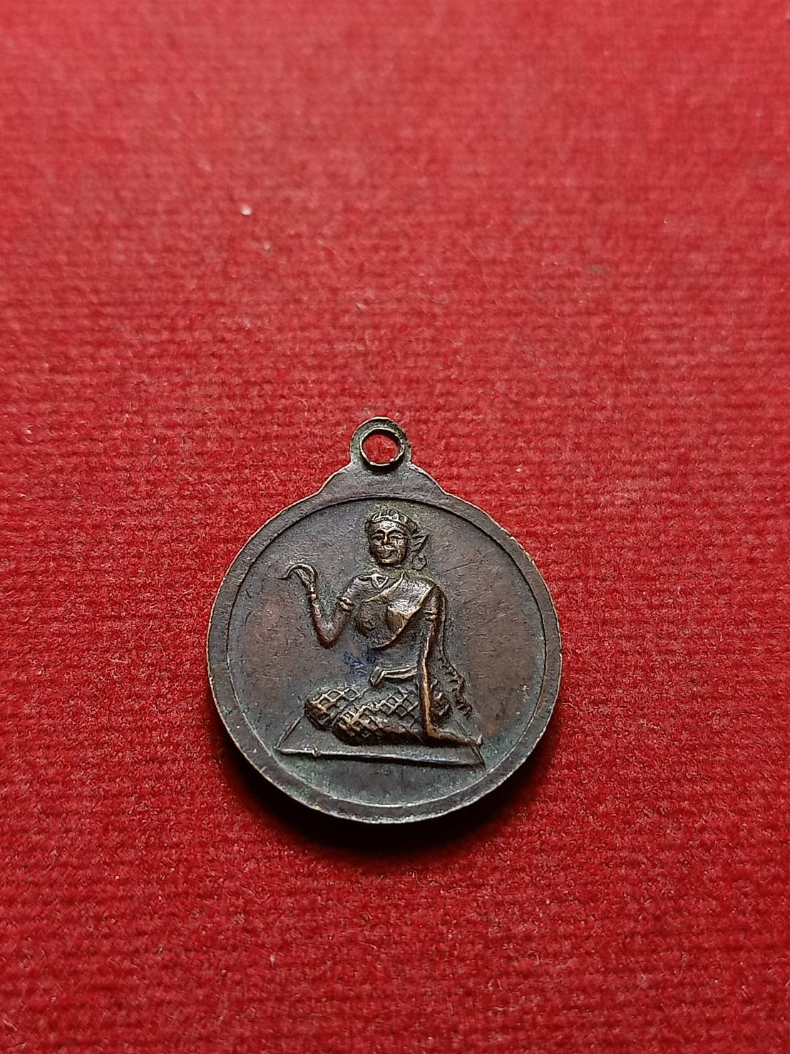 เหรียญหลวงพ่อฤาษีลิงดำ วัดท่าซุง จ.อุทัยธานี รุ่นนิวส์จักรวาลหลังนางกวัก ปี 2522 (SKU-07786)