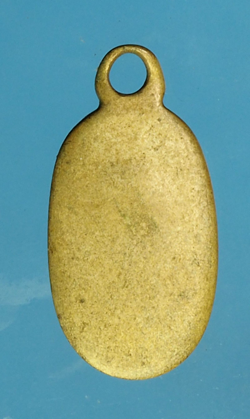 29710 พระเม็ดแตงหลวงปุ่ทวด วัดช้างไห้ ปัตตานี เนื้่ออัลปาก้า สภาพใช้ช้ำ(สวยๆ เป็นหมื่นบาท) 11