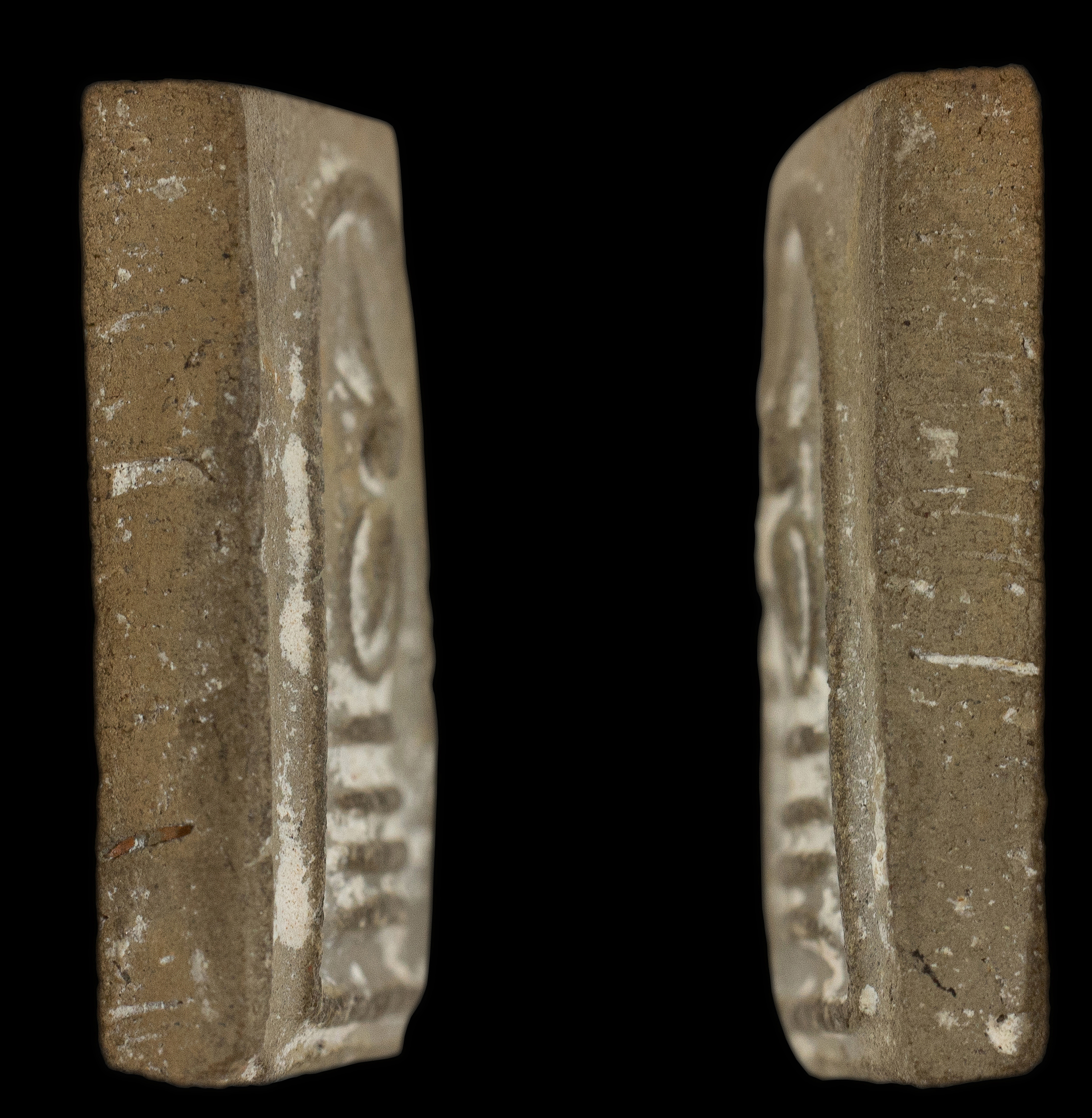 พระสมเด็จพิมพ์คะแนนหูบายศรี หลวงพ่อกวย วัดโฆสิตาราม เนื้อดิน หลังเรียบ ยุคต้น