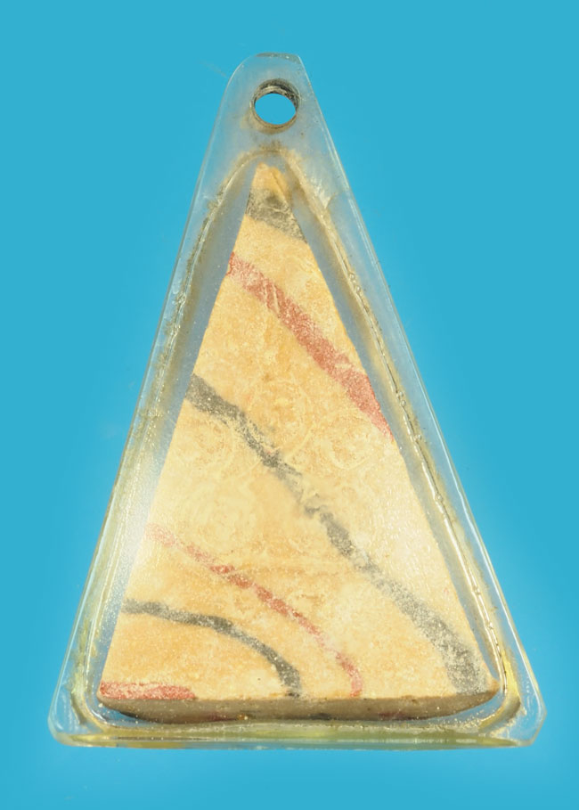 *35342 พระนางพญาสายรุ้งหลังยันต์เลี่ยมพลาสติกเก่า หลวงพ่อกวย วัดโฆษิตราราม ชัยนาท 27