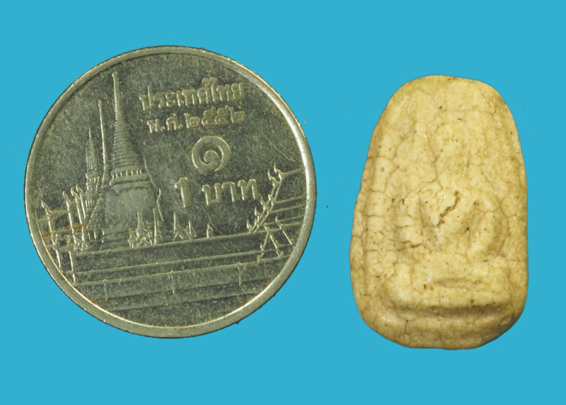 *33289 พระผงปางสมาธิ เก่าไม่ทราบที่และปีสร้าง 3