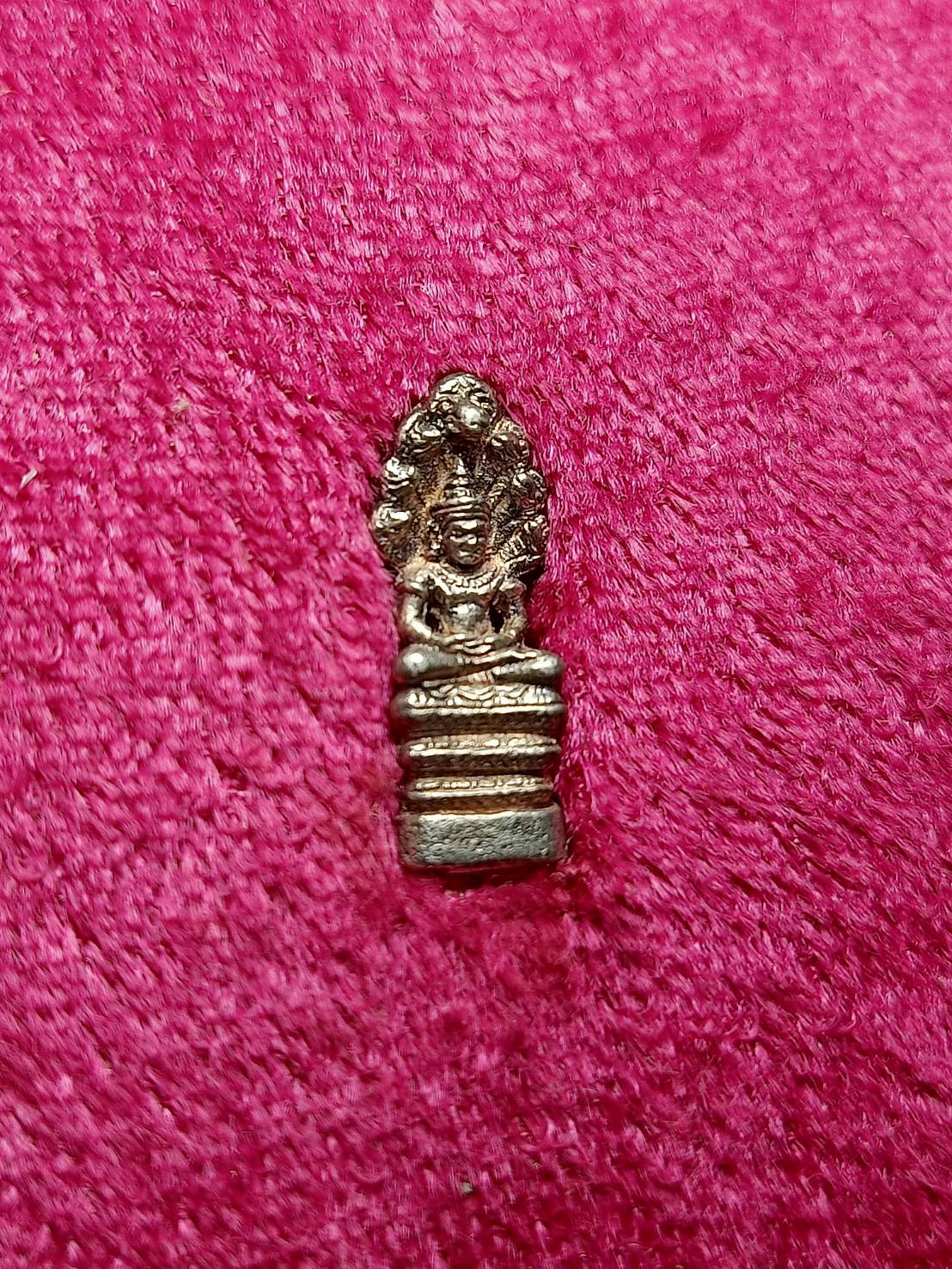 พระนาคปรกลพบุรี "สธ" เนื้อเงิน พร้อมกล่องเดิม (SKU-12215)