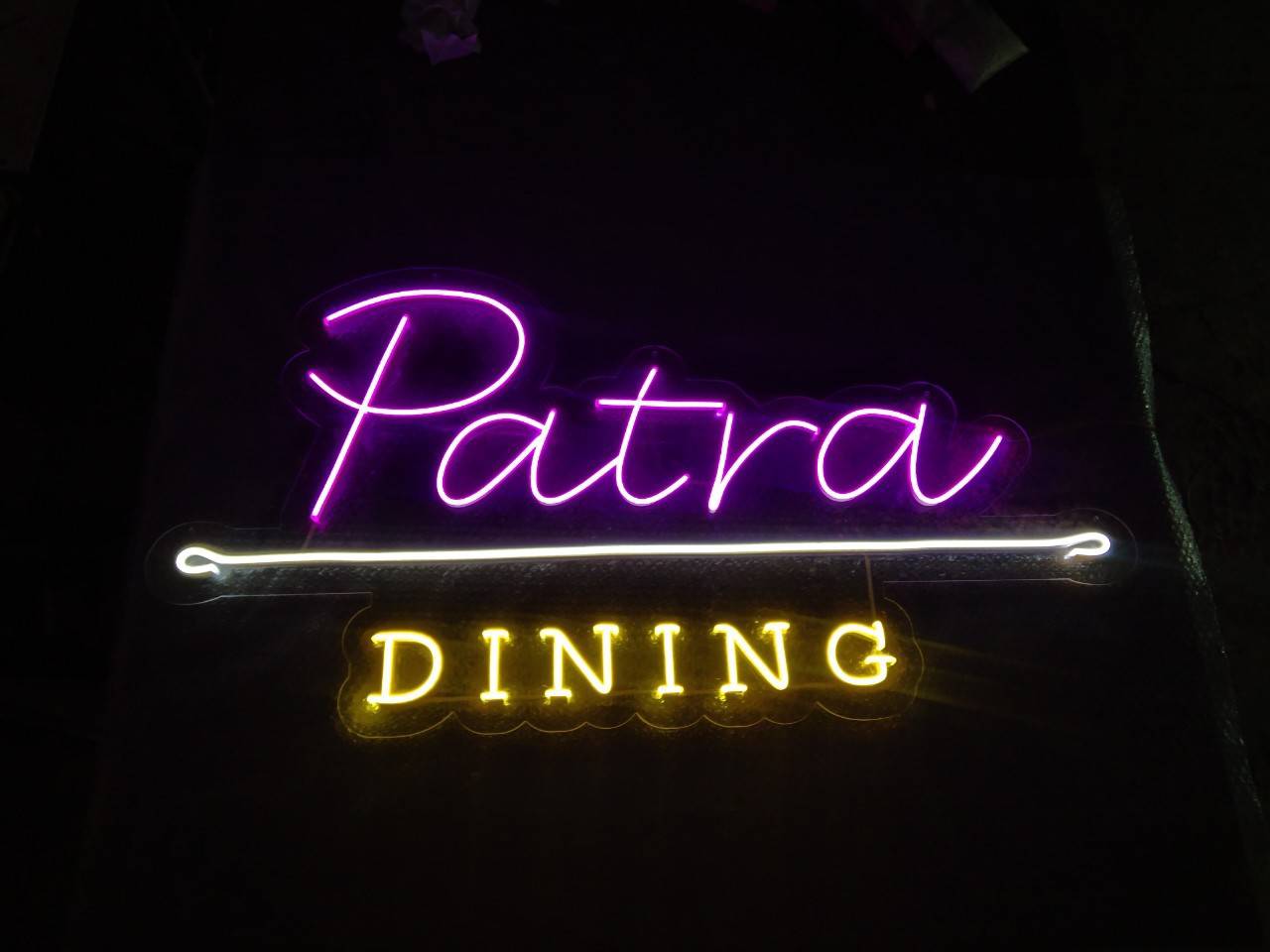 ป้ายไฟนีออนดัดled flex แสงสีม่วง,แสงสีเหลือง