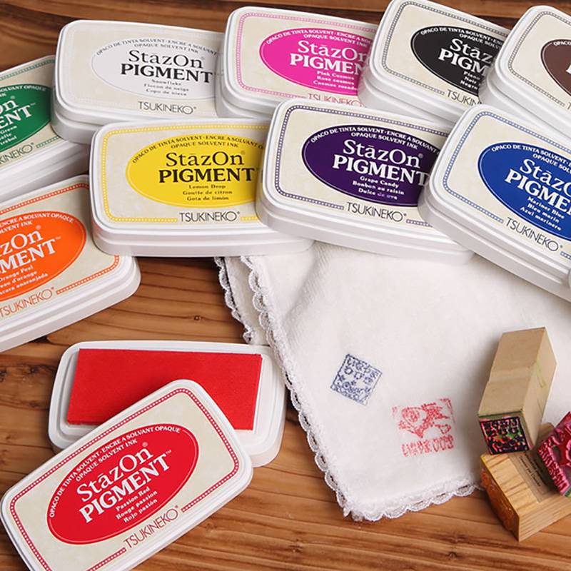 หมึกญี่ปุ่น StazOn Pigment ทึบแสง (หมึกอเนกประสงค์ ผ้า โลหะ พลาสติก ถุงแก้ว ไม้ หนัง กระดาษ) มีแบบตลับและแบบเติม 8 สี