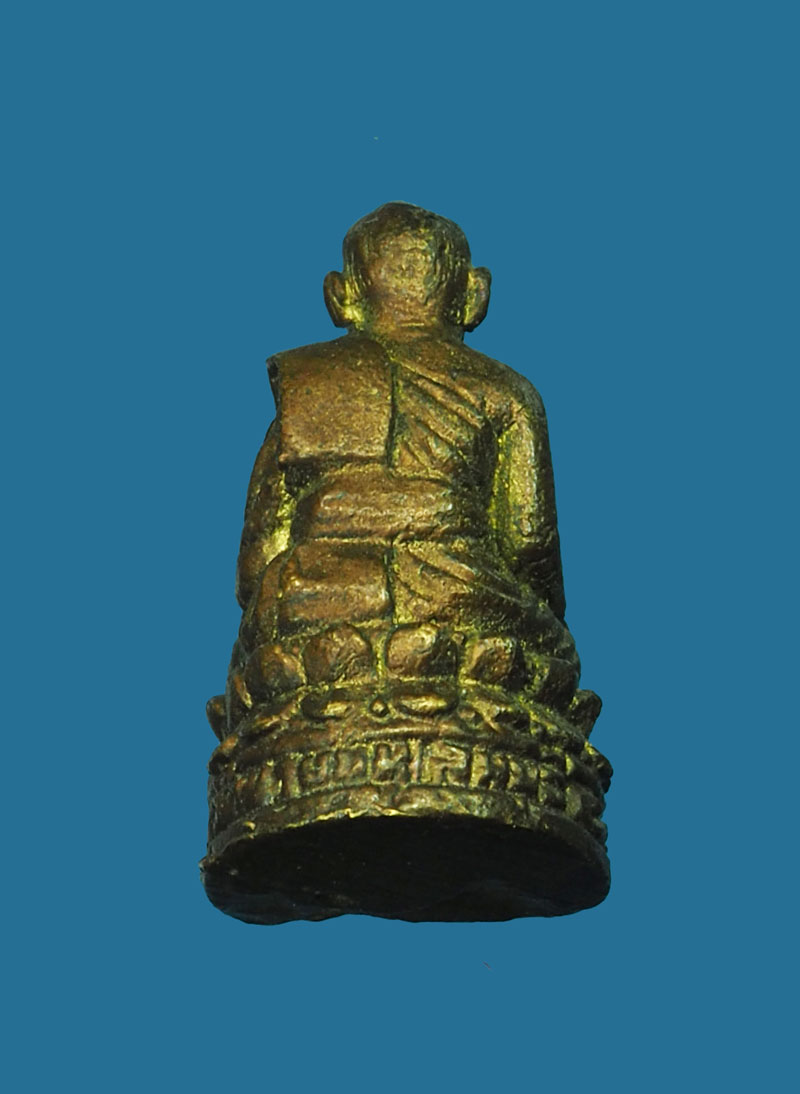 *31047 รูปหล่อหลวงปู่จันทร์ วัดนางหนู ลพบุรี ไม่ทราบปี 8