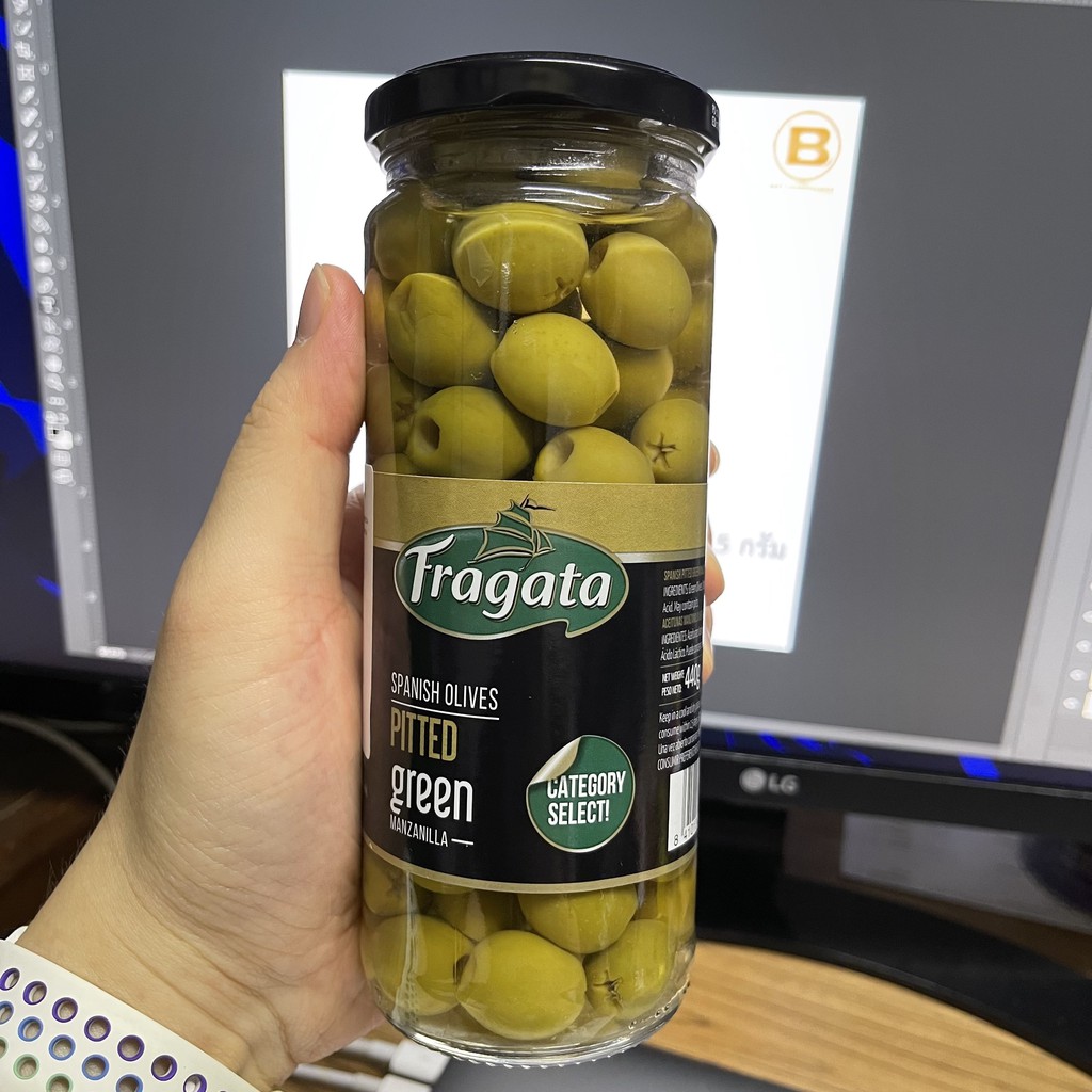 ฟรากาตา มะกอกเขียว ไร้เมล็ด น้ำหนักสุทธิ 335กรัม Fragata Pitted Spanish Green Olives 335 g.