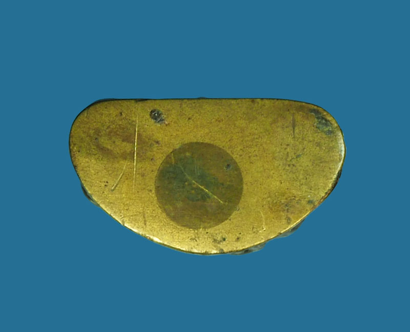 *31063 พระกริ่งสมเด็จพุฒจารย์โต พรหมรังษี หลวงปุ่นาค วัดระฆังโฆษิตราราม กรุงเทพ ปี 2495 - 2508 เนื้อทองเหลือง 8