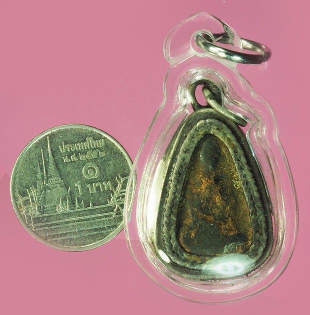 ขายแล้ว*37810 พระนางขนนก กรุเตาทุเรียง ศรีสัยนาลัย สุโขทัย เลี่ยมเงินโบราณ ทำให้ดูง่าย 13