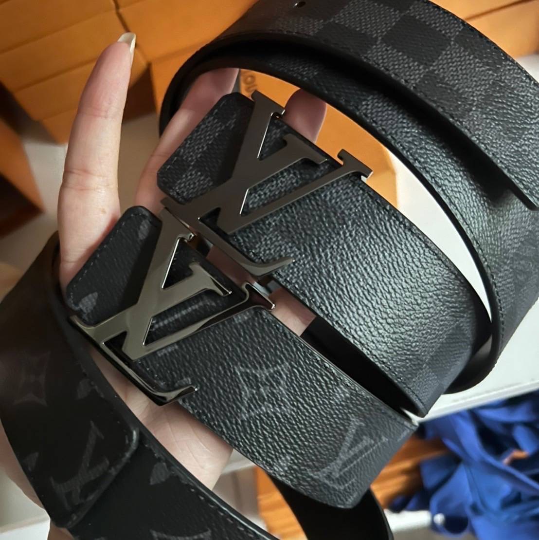 New Louis Vuitton reversible belt Dc22
