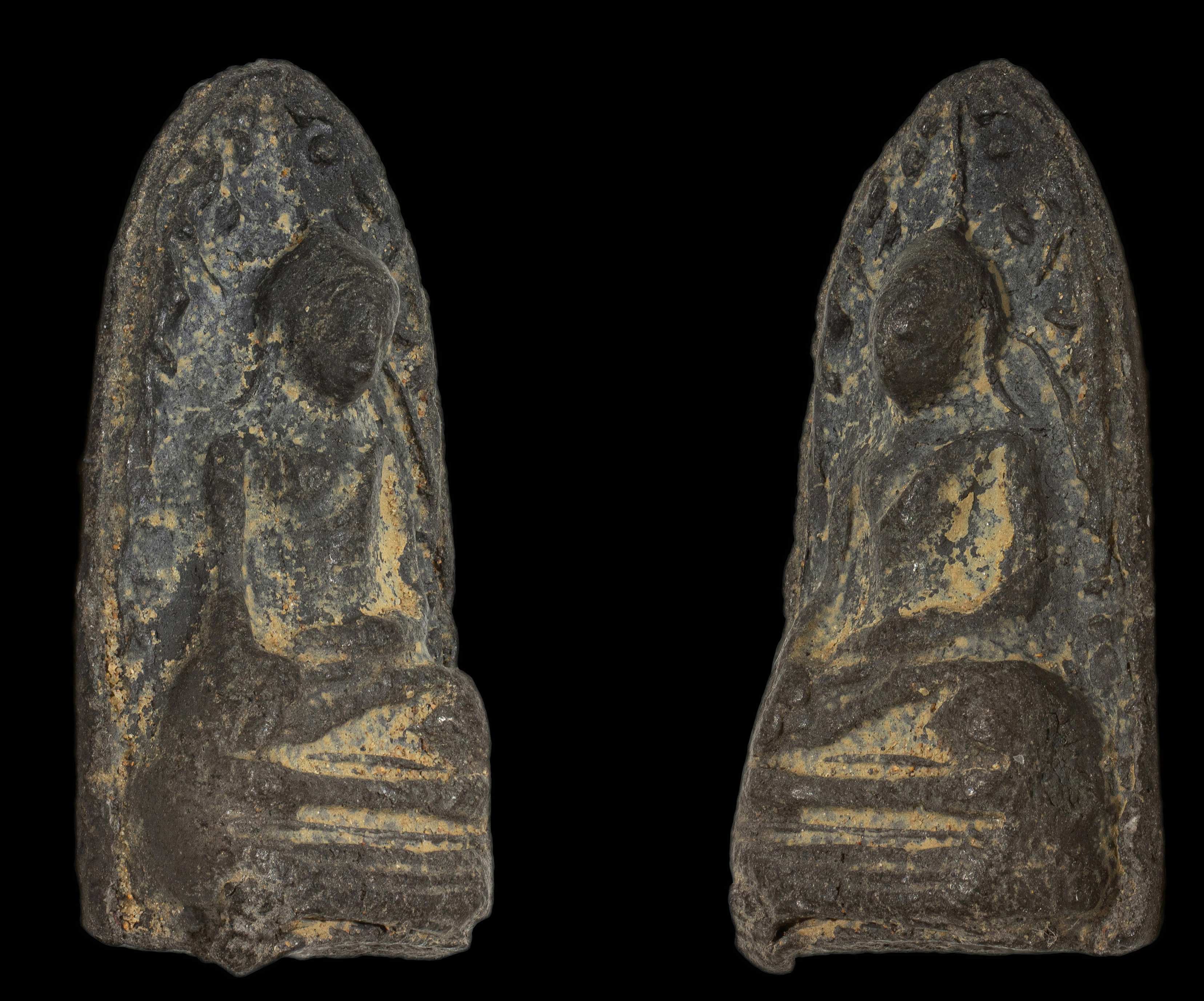 พระรอด หลวงพ่อทาบ วัดกระบกขึ้นผึ้ง ระยอง เนื้อผงใบลาน ปี 2505 หลวงปู่ทิมร่วมปลุกเสก