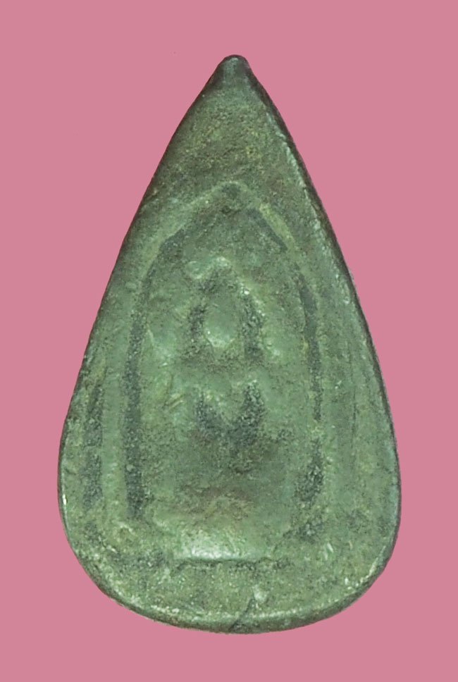 ขายแล้ว*39694 พระกลีบบัวหลวงพ่อเดิม วัดหนองโพ พิมพ์หลังนาคปรก เนื้่อตะกั่วจุ่มรัก(ตัวอย่างบัตรรับรองของเวปที่เชื่อถือได้) 40